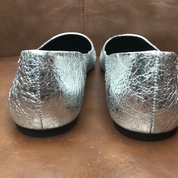 Tory Burch Victoria Crinkled Ballet Flat - Picture 7 of 10